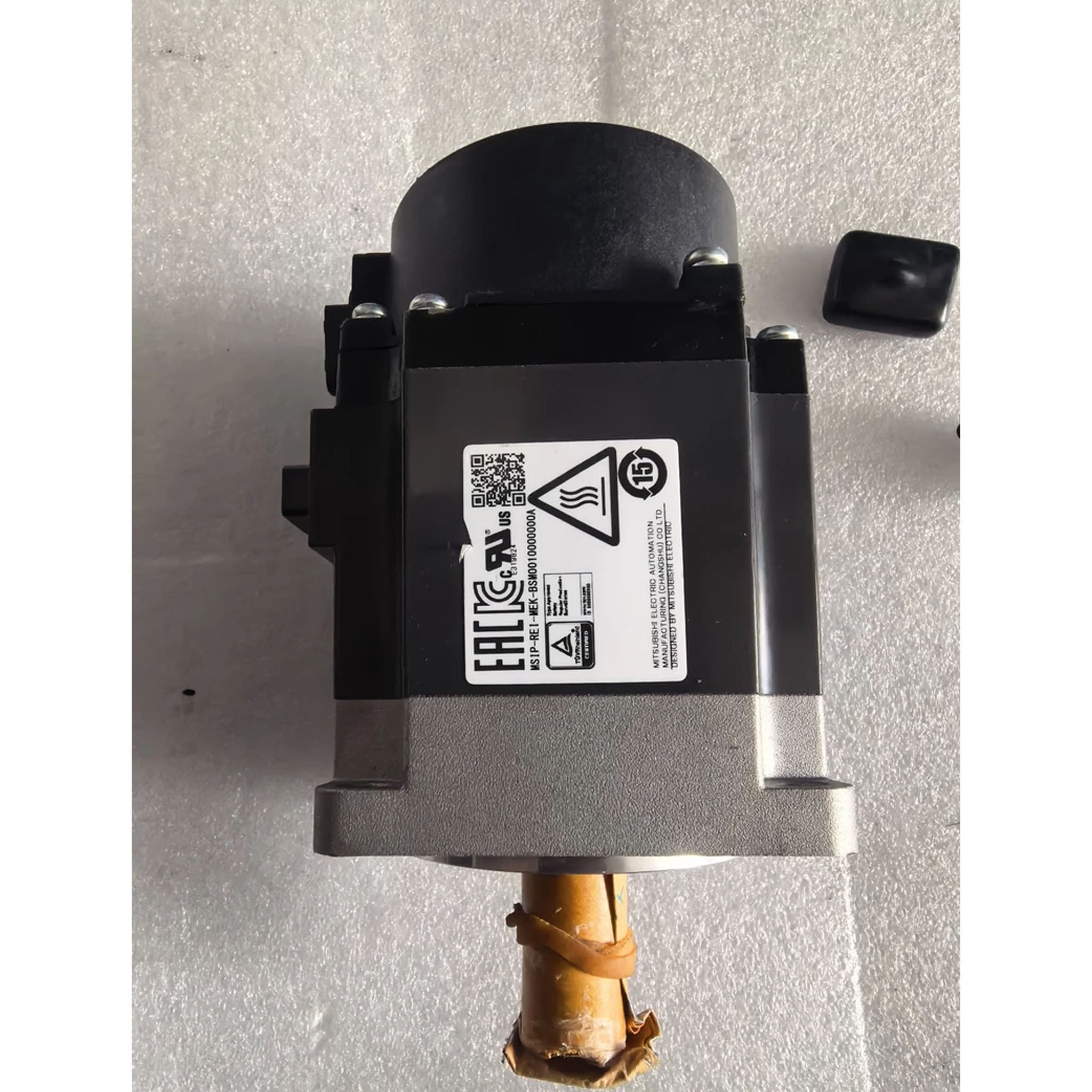Mitsubishi Electric MELSERVO JE Series 750W Low Inertia Servo Motor HG-KN73J | AC200V with Oil Seal 17-Bit Encoder