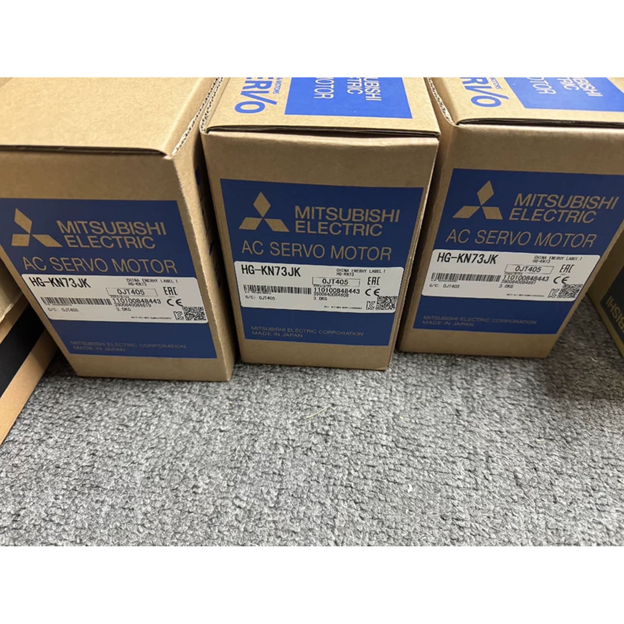 Mitsubishi Electric MELSERVO JE Series 750W Low Inertia Servo Motor HG-KN73J | AC200V with Oil Seal 17-Bit Encoder
