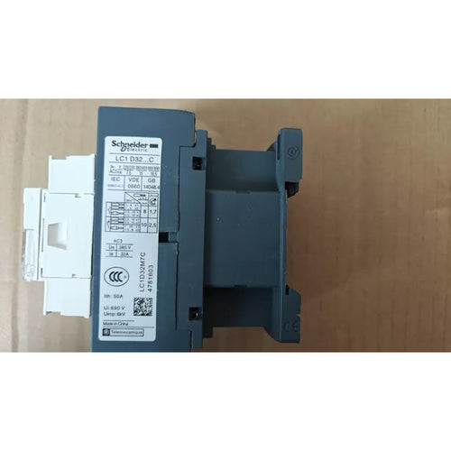 LC1D09M7C Schneider Contactor, 9A, 3-Pole, 220V AC Coil, TeSys D Series