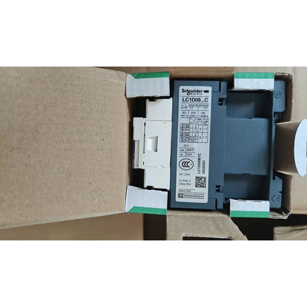 LC1D12M7C Schneider Contactor, 12A, 3-Pole, 220V AC Coil, TeSys D Series