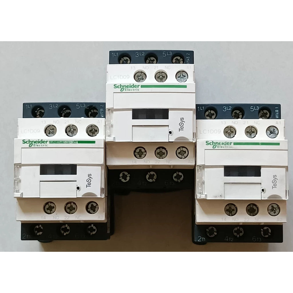 LC1D12M7C Schneider Contactor, 12A, 3-Pole, 220V AC Coil, TeSys D Series